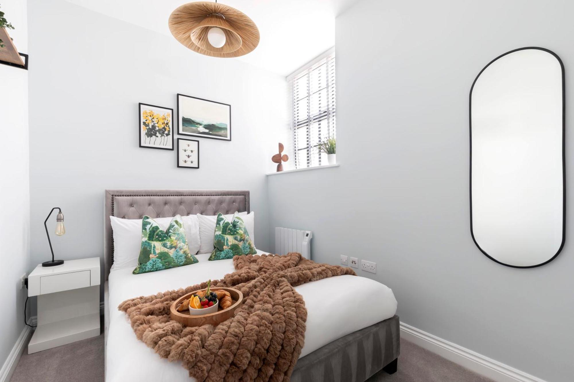 Elliot Oliver - Stylish 2 Bedroom Town Centre Apartment Cheltenham Exterior foto